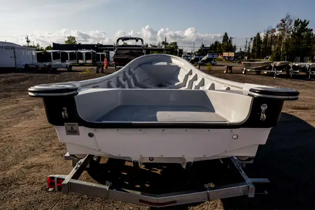 2026 Eduardono Corvina 225 in Powerboats & Motorboats in Rimouski / Bas-St-Laurent - Image 9