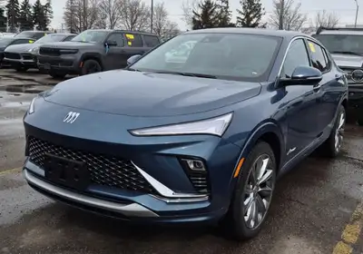 Top of the Line Avenir, LOW KM's, P/Sunroof, Leather Htd P/Seats, P/Liftgate, Remote Start, 19" Prem...