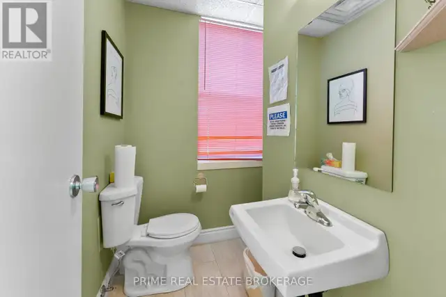580 WATERLOO STREET London East (East F), Ontario in Commercial & Office Space for Sale in London - Image 36