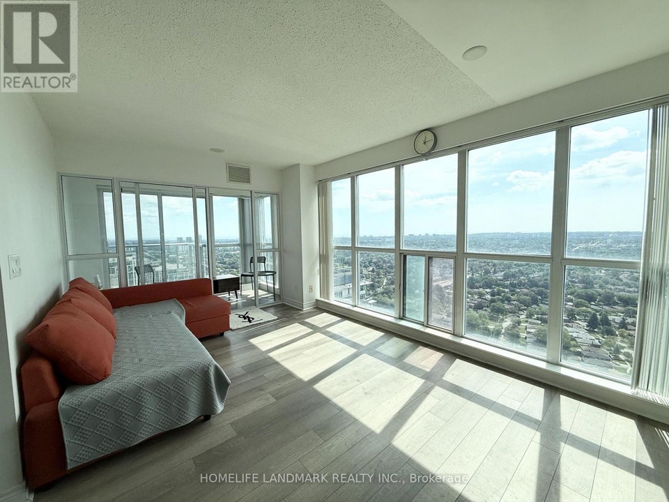 3710 - 50 TOWN CENTRE COURT Toronto (Bendale), Ontario 4