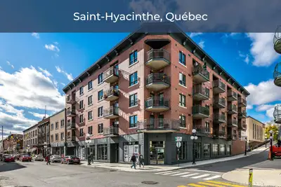 Visitez notre site Web : https://www.capreit.ca/fr/appartements-a-louer/saint-hyacinthe-qc/le-jade/...