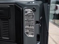 Welcome to 400 Chrysler Dodge Jeep Ram. 2.0L I-4 intercooled turbo engine - 4x4 drivetrain - Advance... (image 9)