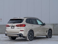 CARGET AUTOMOTIVE is thrilled to offer this 2019 BMW X5 xDrive40i, a luxury midsize SUV that deliver... (image 6)
