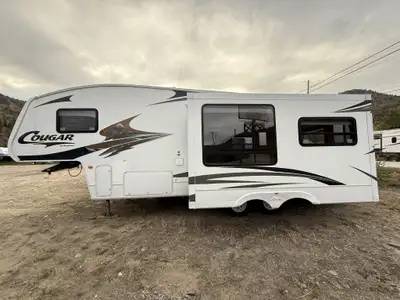 Welcome to Rock Island RV Full winter package very clean unit, Fully serviced in and out and ready f...