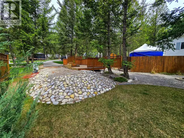 8523 Eacrett Road Lot# 9 Radium Hot Springs, British Columbia in Land for Sale in Cranbrook - Image 4