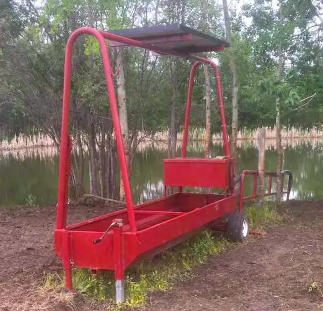Solar Powered Cattle Watering System62864364017026123