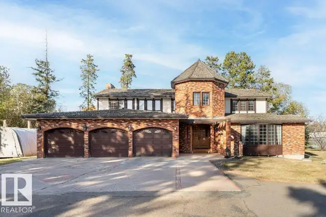7550 ELLERSLIE RD SW Edmonton, Alberta in Houses for Sale in Edmonton - Image 2