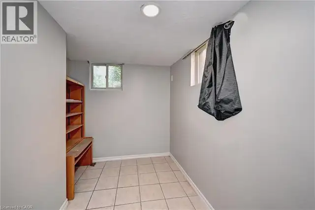 147 COURTLAND Avenue E Kitchener, Ontario in Houses for Sale in Kitchener / Waterloo - Image 35
