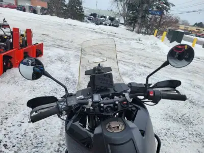 A HIGHLY DESIRABLE AND ATTRACTIVE ADVENTURE WITH REAL OFF-ROAD CAPABILITIES! CLEAN AND WELL MAINTAIN...