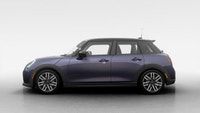MINI Laval vous présente la puissante et pratique *MINI Cooper S 5 portes 2026*. Grâce Engine: Moteu... (image 3)