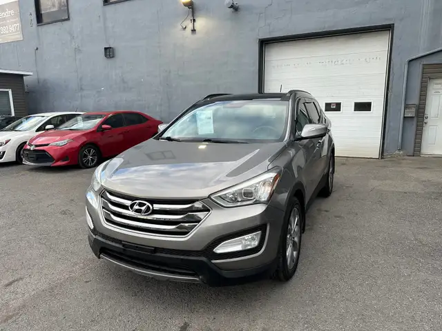 2016 Hyundai Santa Fe Sport 2.0T Limited with Leather Roof, 4x4, Impeccable Condition