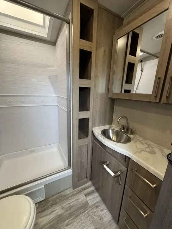 2023 Grand Design Imagine 3100RD in Travel Trailers & Campers in St. Albert - Image 15