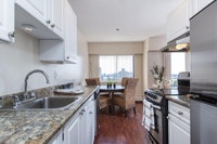 Stunning 1 bedroom apartment available at The Citadel, Bridgeview and Shoreview-Call Today! Current... (image 1)