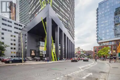 1001 - 125 PETER STREET Toronto (Waterfront Communities), Ontari