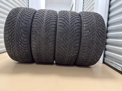 4 winter tires in perfect condition 225/50 R18 Winter tires Nokian Hakkapeliitta R 85% tread left. 3...