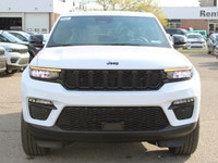 4x4, 3.6L V6, Black Appearance Package, Trailer Tow Package, Dual-Pane Panoramic Sunroof, 9 Amplifie... (image 6)