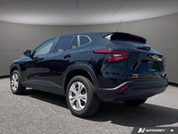 Heated Seats, Apple CarPlay, Android Auto, Lane Keep Assist, Front Pedestrian Braking! This 2024 Che... (image 3)