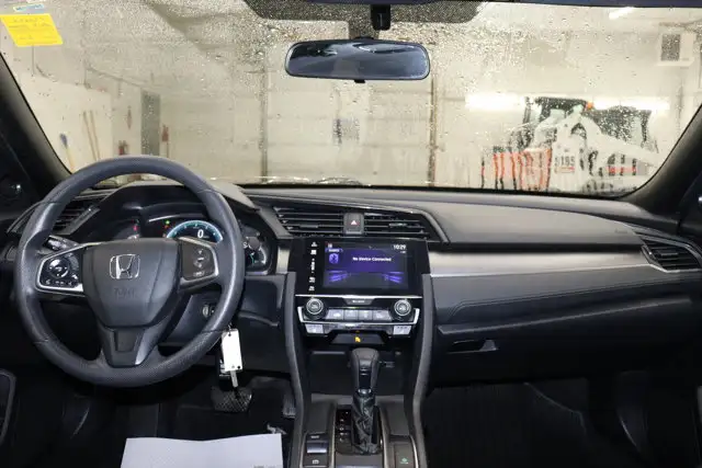 2018 Honda Civic Hatchback LX in Cars & Trucks in Saskatoon - Image 32