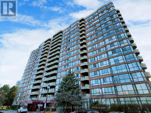 #1405 -100 OBSERVATORY LANE Richmond Hill, Ontario in Condos for Sale in Markham / York Region - Image 2