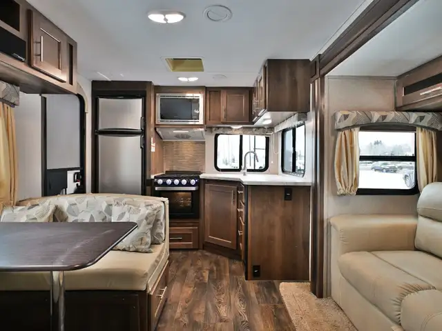 2019 Wildcat 245RGX in Travel Trailers & Campers in St. Albert - Image 15