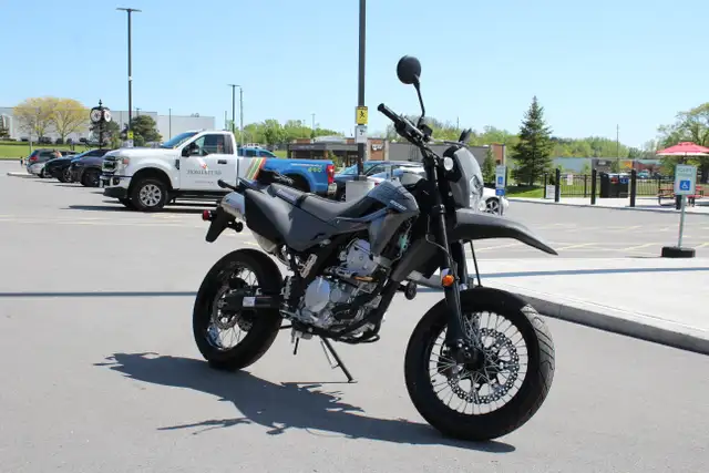 2025 Kawasaki KLX300SM DUAL-PURPOSE BIKE in Sport Bikes in Trenton - Image 5
