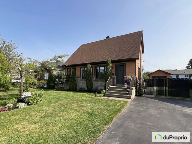 $569,000 - 1 1/2 Storey for sale in Sorel-Tracy — photo 1