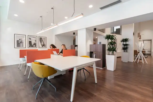 Coworking space for rent in BC, Vancouver - HSBC in Commercial & Office Space for Rent in Vancouver - Image 10