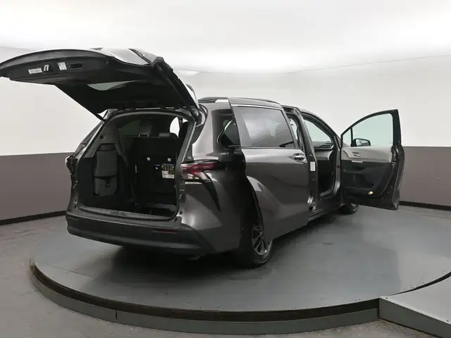 2024 Toyota Sienna XLE in Cars & Trucks in Dartmouth - Image 61