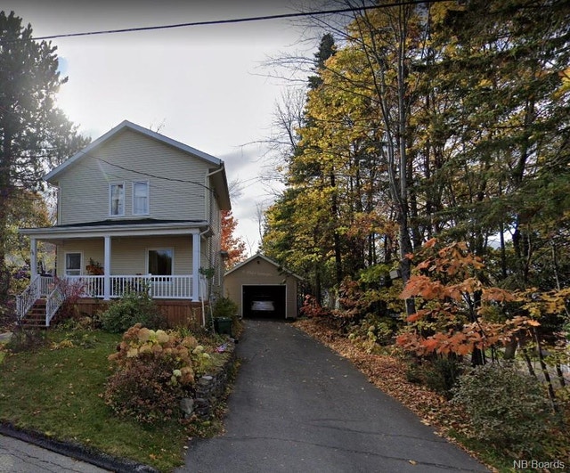 36 Bernier Street Edmundston, New Brunswick Maisons à vendre