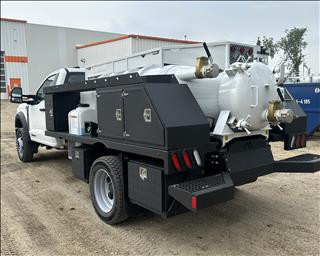 New 2024 Ford F550 Low Profile Septic Truck in Heavy Trucks in Red Deer - Image 3