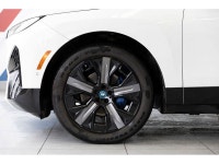 2024 BMW iX xDrive50 Electric Motor AWD Single-Speed Automatic EXTERIOR - ALPINE WHITE INTERIOR - OY... (image 5)