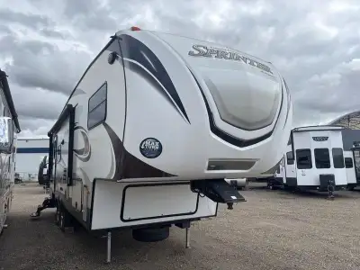 $137 BIWEEKLY WITH ZERO DOWN!! Concerned about approval? Our team of finance managers are experts in...