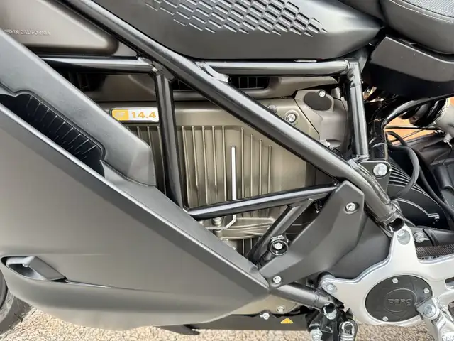 2021 Zero Motorcycles SR/S SRS ZF 14.4 **LIKE NEW** in Street, Cruisers & Choppers in Markham / York Region - Image 30