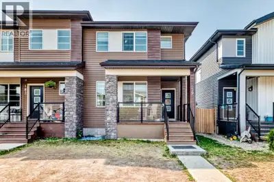 Welcome to this beautiful duplex in the desirable community of Cornerstone, offering a functional la...