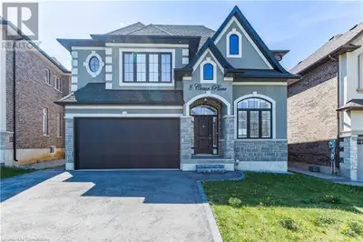 Welcome to the Limestone Manor in a highly sought after and desirable Ancaster area! Built in 2022,...