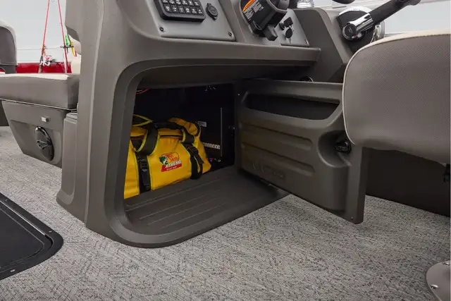 2026 Sun Tracker Fishin' Barge 22 XP3 TRITOON-pontoon boat in Powerboats & Motorboats in Vernon - Image 21