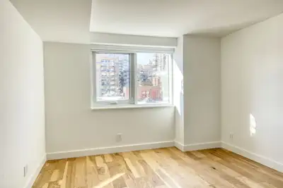 fully renovated one bedroom apartment near McGill - ID 3563, View more