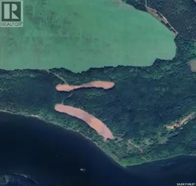 Unique opportunity for any outdoorsman with an entrepreneurial spirit. This rare parcel of land has...