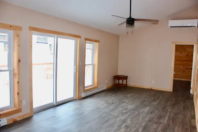 Nothing To Do But Move In! RICE LAKE COTTAGE in Houses for Sale in Belleville - Image 4