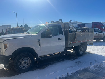 2019 FORD F350 SERVICE TRUCK