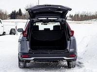 This Honda delivers a great balance of versatility, comfort, and efficiency in a stylish compact SUV... (image 7)