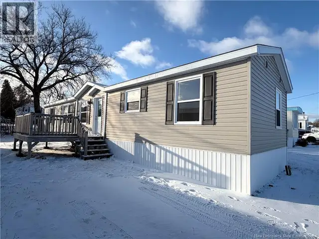 525 Kent Avenue Bathurst, New Brunswick in Houses for Sale in Bathurst - Image 3