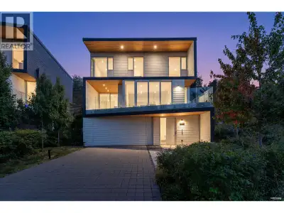 Elevated in The Uplands by British Properties, this West Coast Modern residence by BattersbyHowat of...