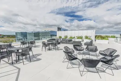 3.5 condo appartement luxe à louer à Outremont-Milhaus, View more