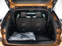 Welcome to 400 Chrysler Dodge Jeep Ram. 4x4 Drivetrain for all-terrain capability - Advanced infotai... (image 8)