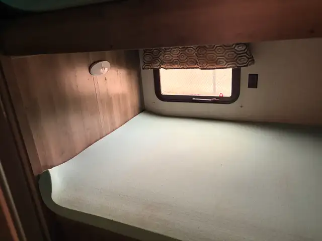2018 Keystone SPRINTER 29 FWBH in Travel Trailers & Campers in St. Albert - Image 18