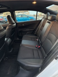 2017 Honda Accord – Backup Camera | Side Mirror Camera | Mileage: 171,179 km Automatic Transmission... (image 8)