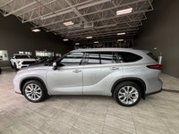 All Wheel Drive,Power Steering,Brake Assist,4-Wheel Disc Brakes,ABS,Traction Control,Leather Seats,F... (image 5)