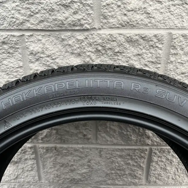 (95%) 4x 285/40R22 Nokian Tyres Hakkapeliitta R3 SUV Winters in Tires & Rims in City of Toronto - Image 6