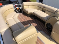 $200K boat half price of new! This 2015 South Bay 724 Sport 24' tritoon has too many features to lis... (image 6)